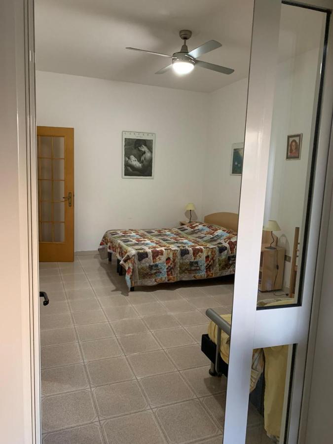 Villa Monica Appartamenti ヴィエステ エクステリア 写真