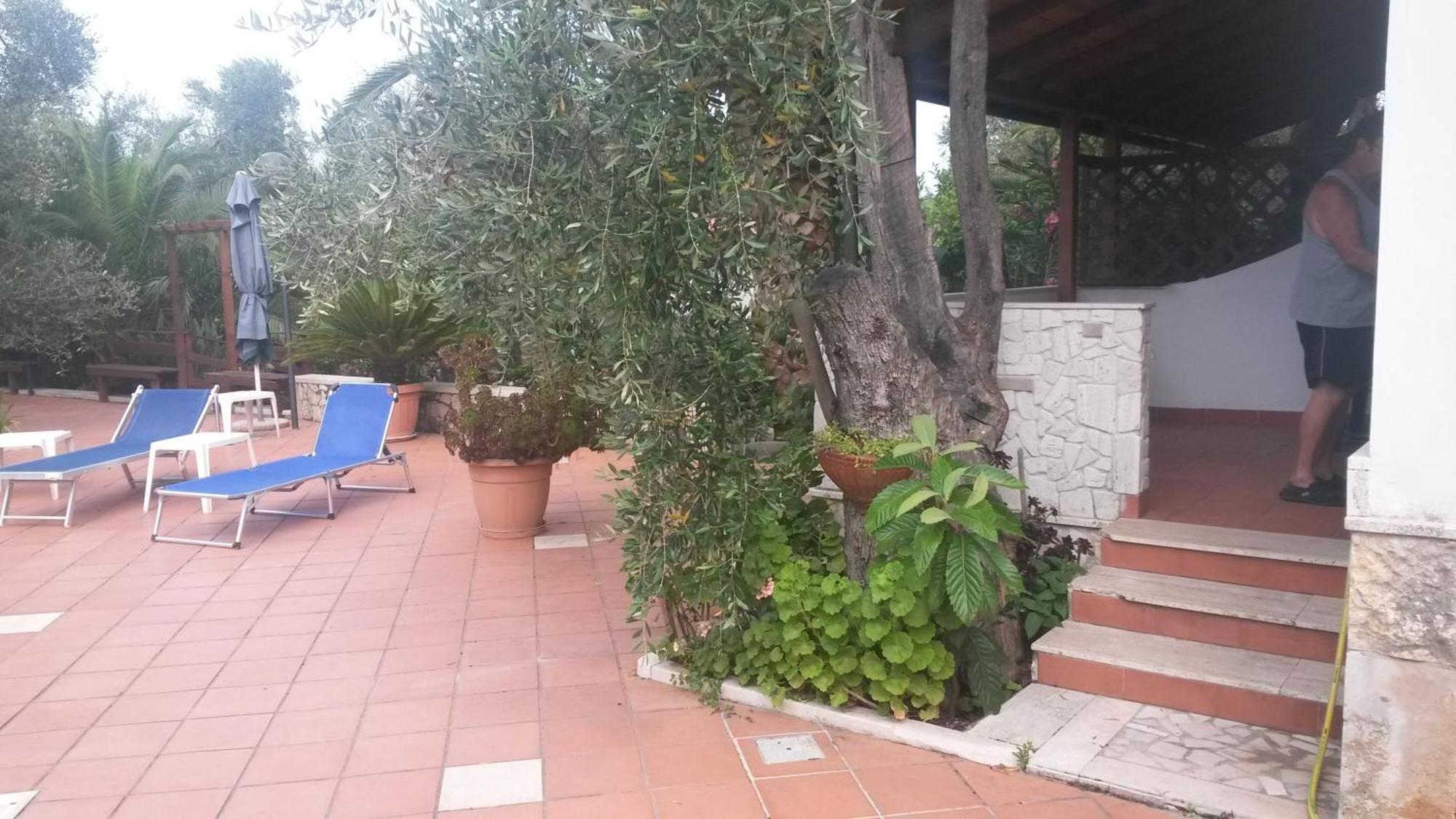 Villa Monica Appartamenti ヴィエステ エクステリア 写真