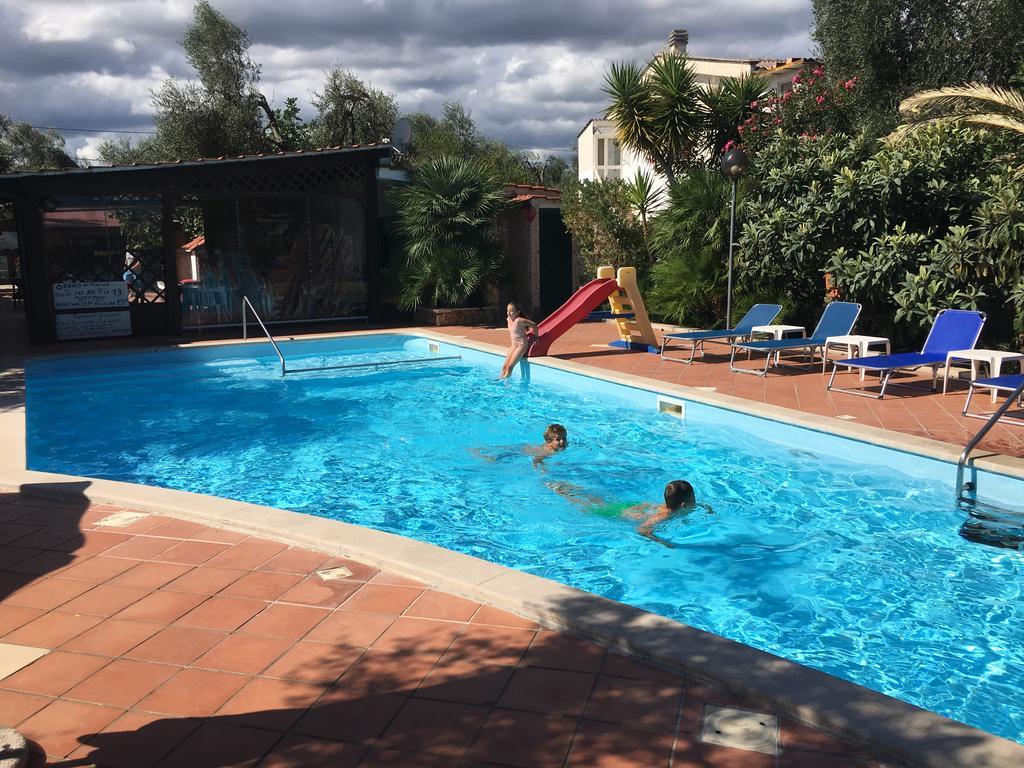 Villa Monica Appartamenti ヴィエステ エクステリア 写真